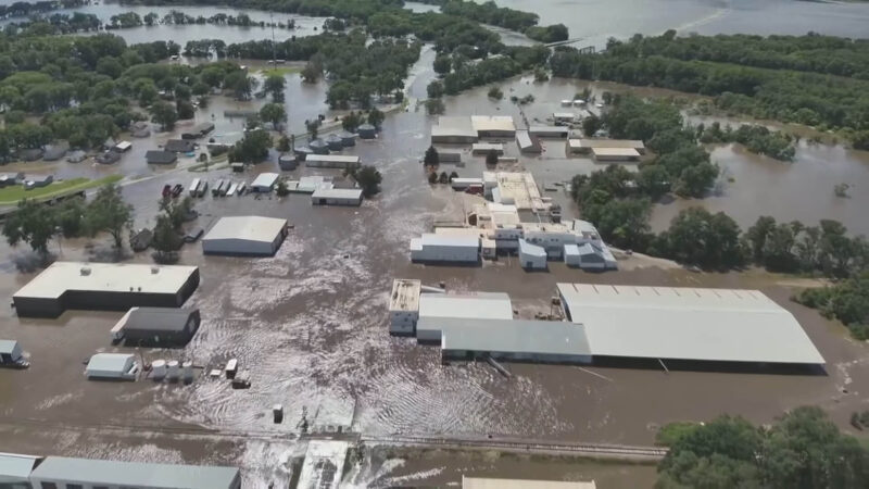 Massive Rainfall Cause Flooding in Iowa